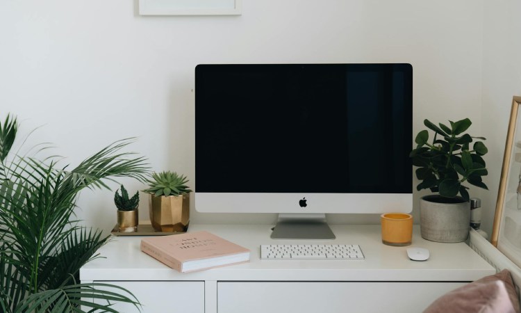 HIasan meja kantor, Sumber: pexels.com