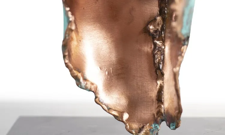 Patung abstrak, Sumber: ukirantembaga.com