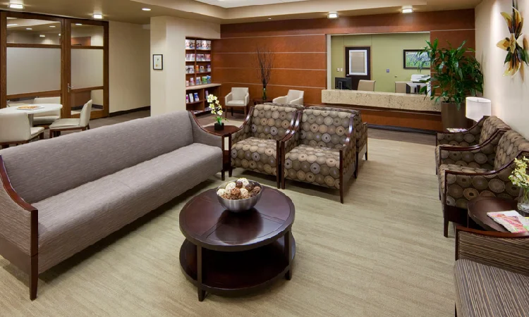 Ruang tunggu kantor, Sumber: osteopathic.org