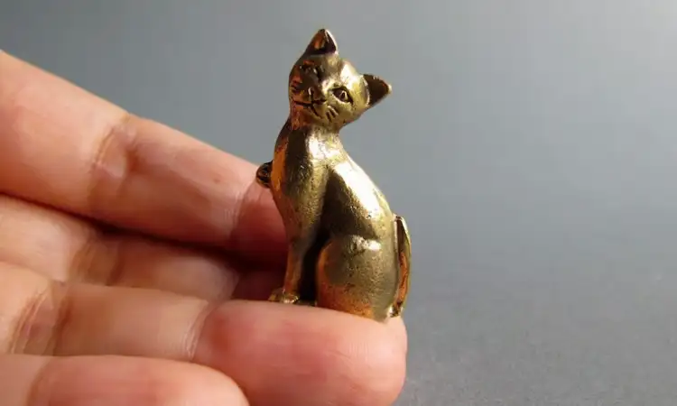 Miniature hiasan, Sumber: mercdn.net
