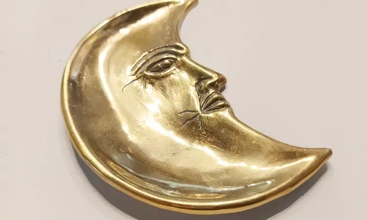 Piring gambar wajah, Sumber: serunichome.com