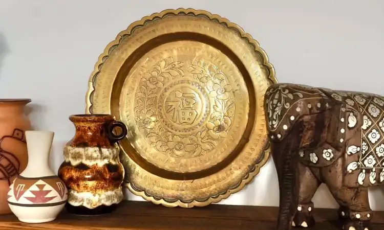 Piringan bahan kuningan hias, Sumber: halcyondazestore.com