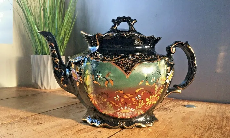 Teko gaya Victoria, Sumber: vinterior.co