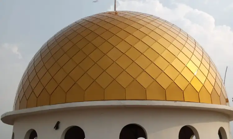 Kubah masjid kuningan, Sumber: googleusercontent.com