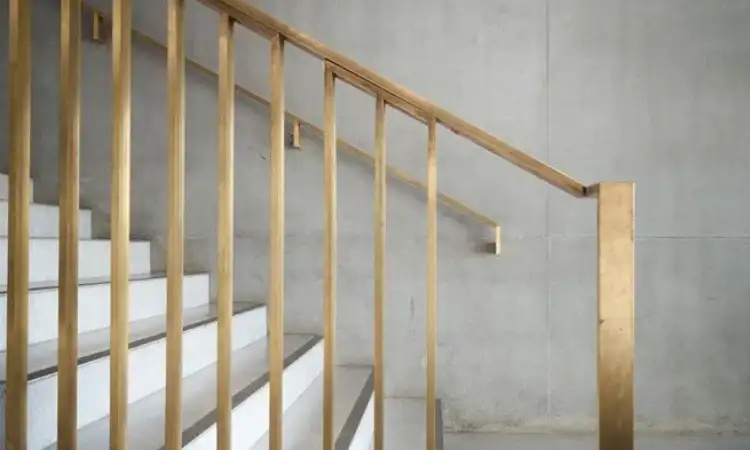 Pegangan tangga, Sumber:  thedesignhunters.com
