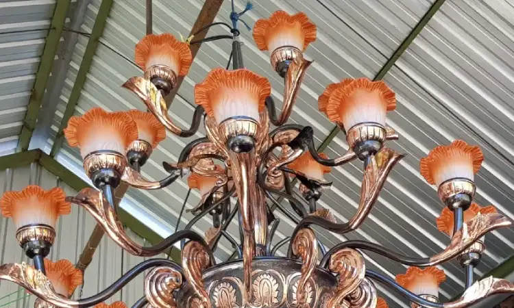 Lampu robyong, Sumber: rumahtempa.com