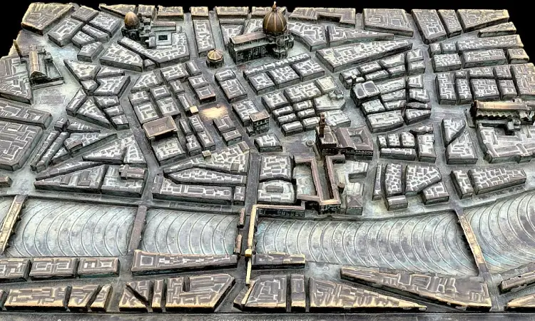 Relief arsitektur kota, Sumber: sketchfab.com