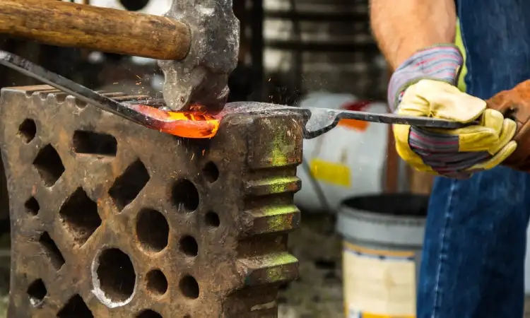Tahapan dalam teknik tempa, Sumber: oldwestiron.com