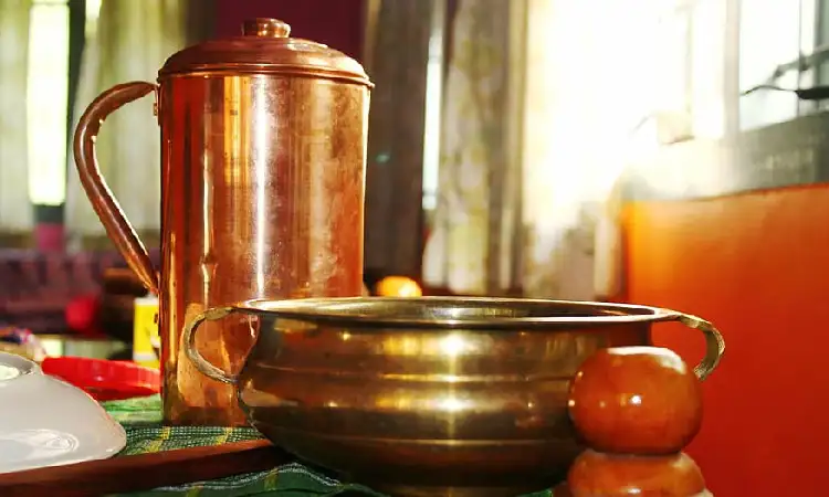 Peralatan masak tembaga kuningan, Sumber: piqsels.com