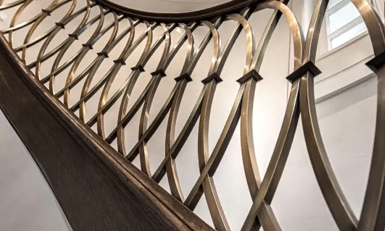 Railing tangga kuningan, Sumber: markiewicz-holztreppen.de