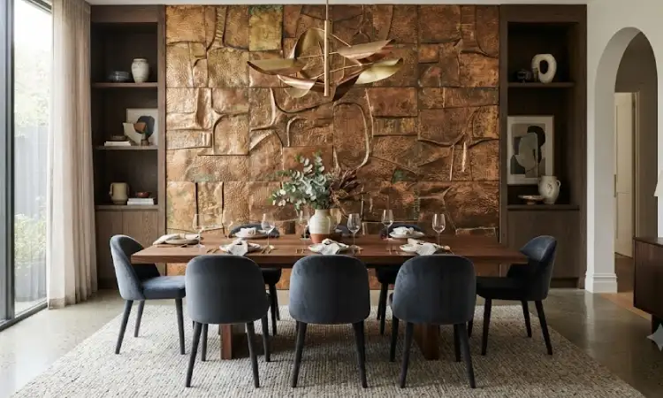 Wall panel di area ruang makan, Sumber: AI